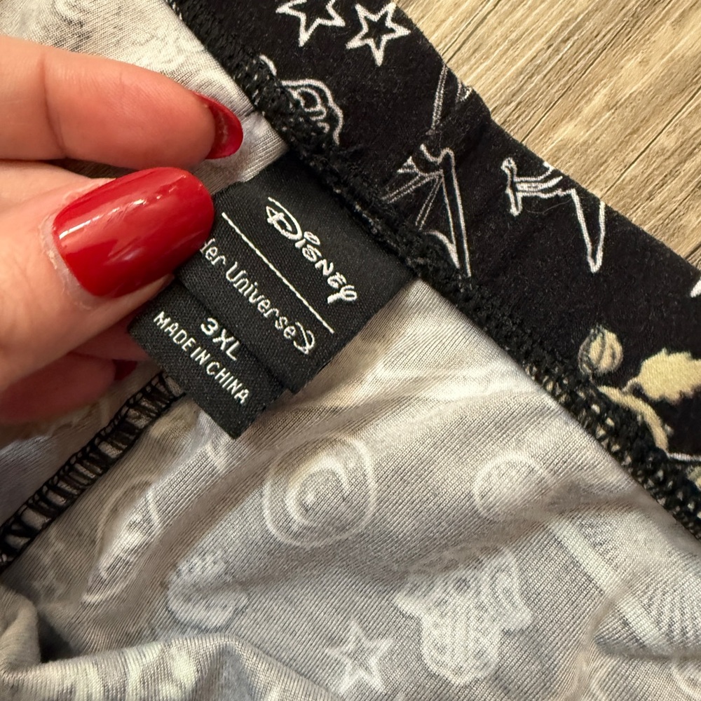 💎Her Universe Disney Haunted Mansion GITD leggings LAST CHANCE - Picture 4 of 4